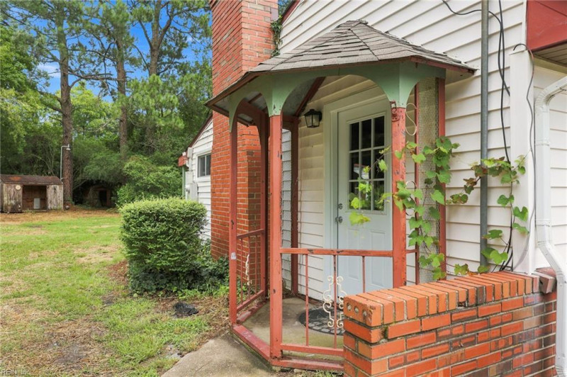 Photo 31 of 36 residential for sale in Chesapeake virginia