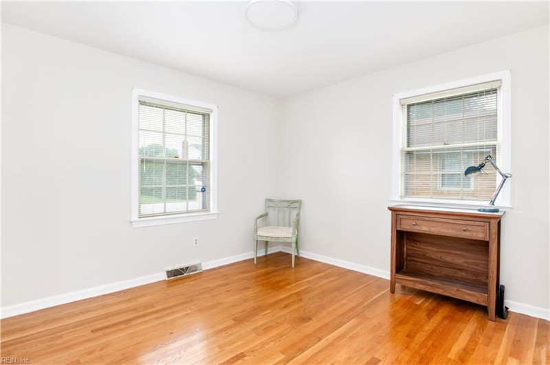 Photo 25 of 38 residential for sale in Newport News virginia