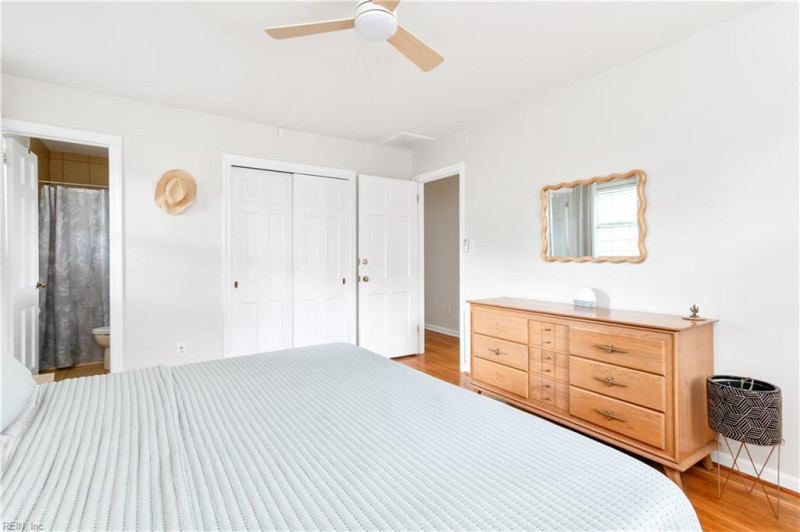 Photo 29 of 38 residential for sale in Newport News virginia
