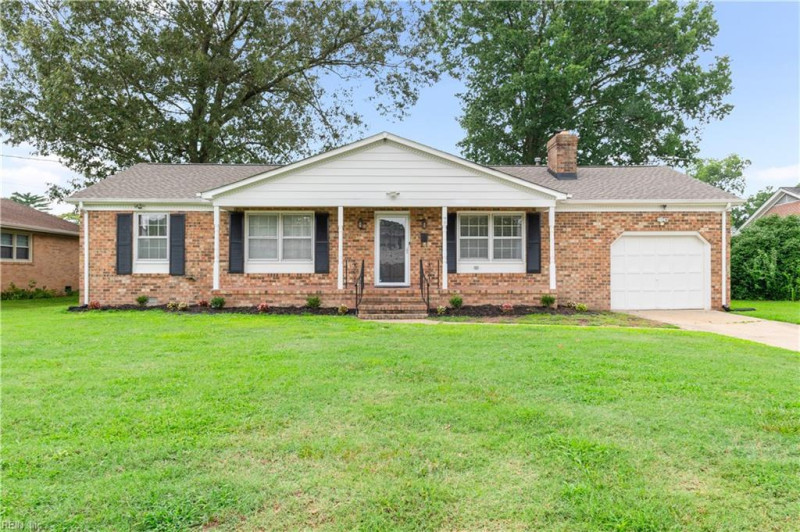 Photo 3 of 38 residential for sale in Newport News virginia