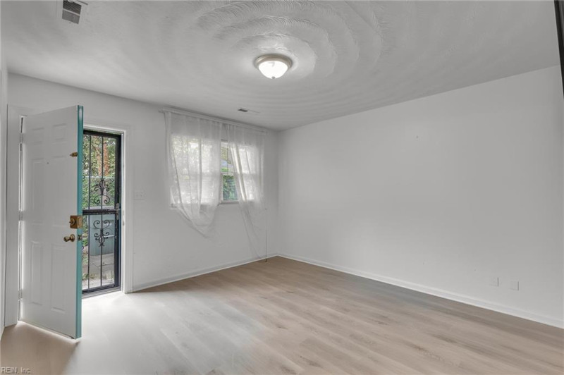 Photo 25 of 38 residential for sale in Norfolk virginia
