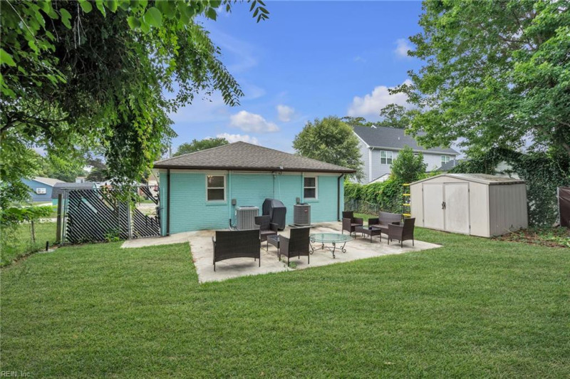 Photo 8 of 38 residential for sale in Norfolk virginia