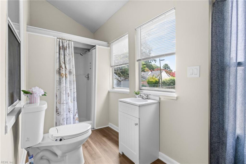 Photo 17 of 46 residential for sale in Norfolk virginia Photo 17 of 46 residential for sale in Norfolk virginia