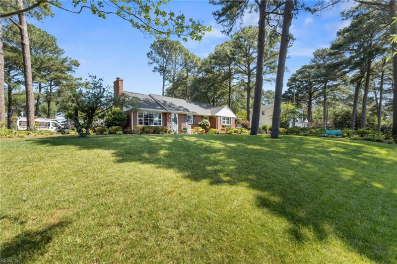 Photo 1 of 40 residential for sale in Virginia Beach virginia