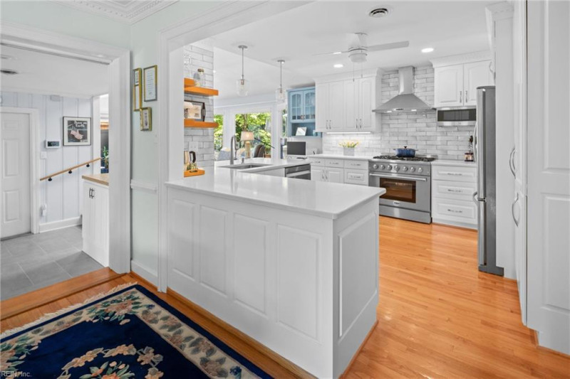 Photo 10 of 40 residential for sale in Virginia Beach virginia