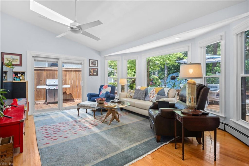Photo 15 of 40 residential for sale in Virginia Beach virginia