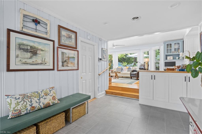 Photo 17 of 40 residential for sale in Virginia Beach virginia