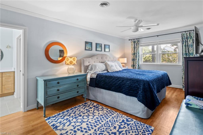 Photo 18 of 40 residential for sale in Virginia Beach virginia