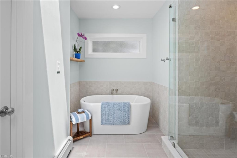 Photo 21 of 40 residential for sale in Virginia Beach virginia