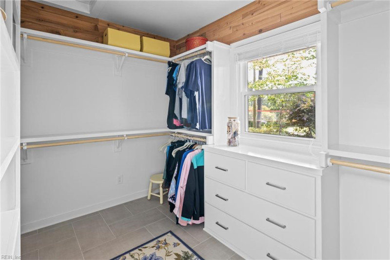 Photo 25 of 40 residential for sale in Virginia Beach virginia
