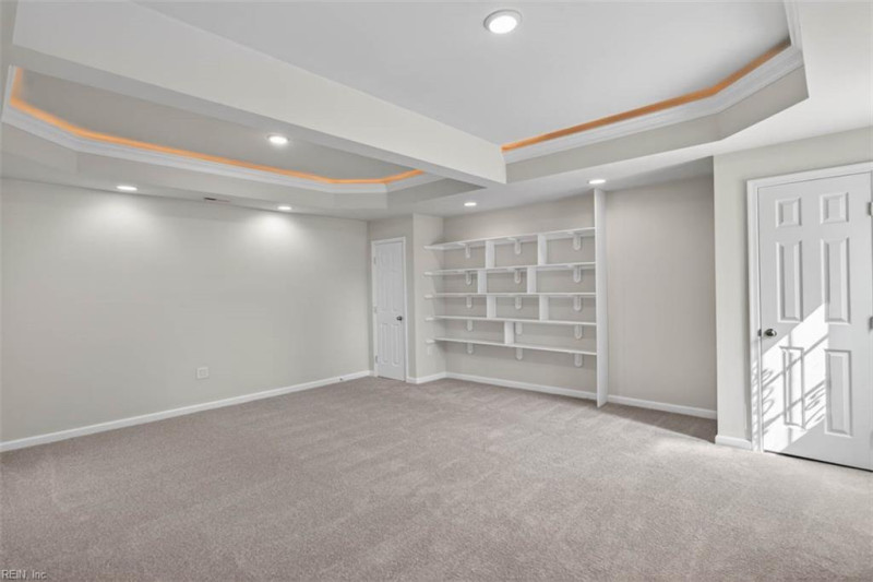 Photo 17 of 38 residential for sale in Virginia Beach virginia