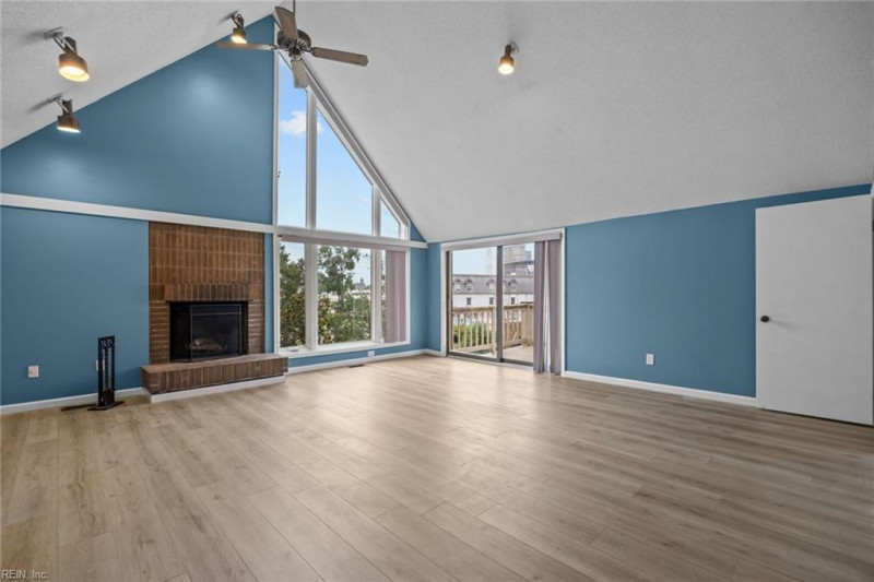 Photo 1 of 13 residential for sale in Norfolk virginia