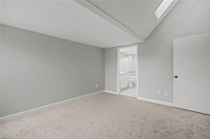 Photo 11 of 13 residential for sale in Norfolk virginia