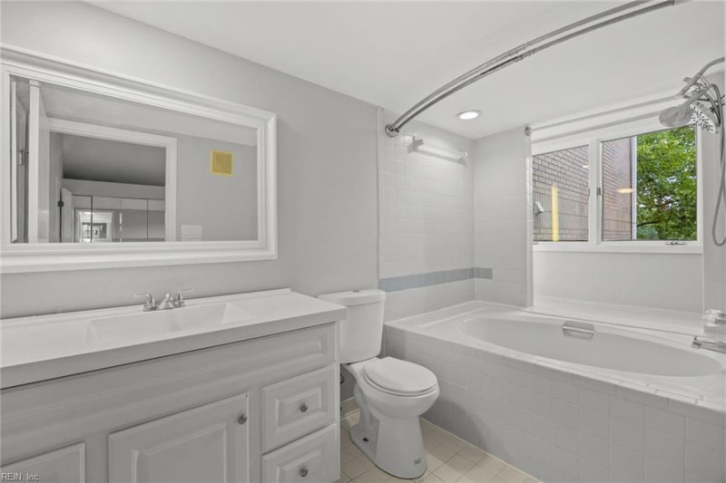 Photo 7 of 13 residential for sale in Norfolk virginia