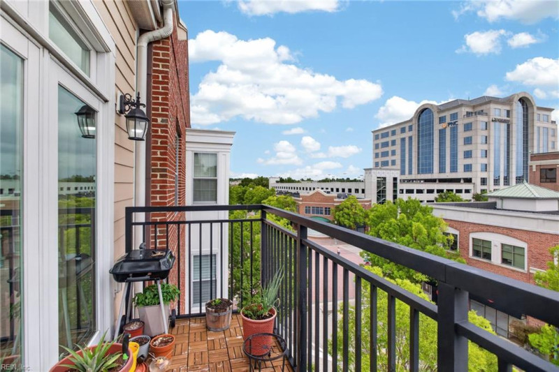 Photo 19 of 30 residential for sale in Newport News virginia