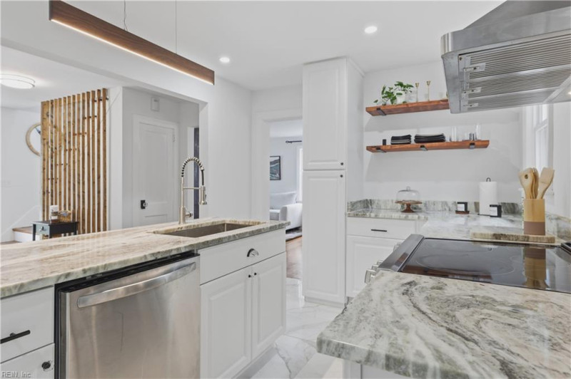 Photo 10 of 48 residential for sale in Norfolk virginia