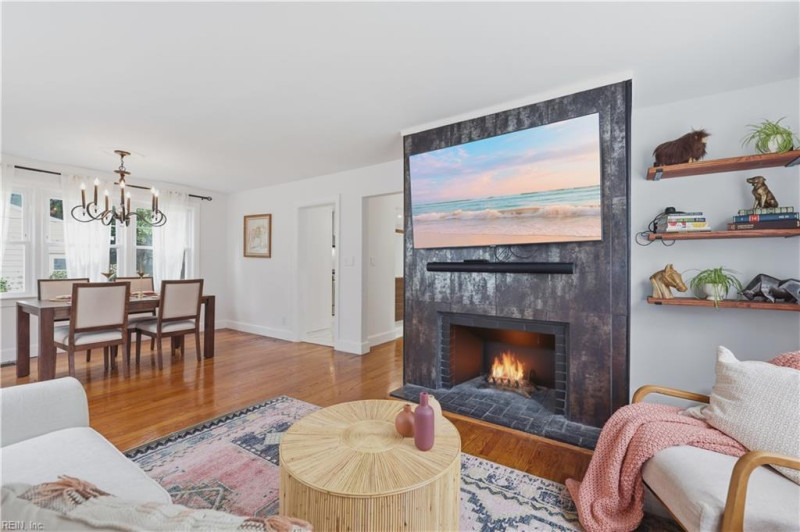 Photo 12 of 48 residential for sale in Norfolk virginia