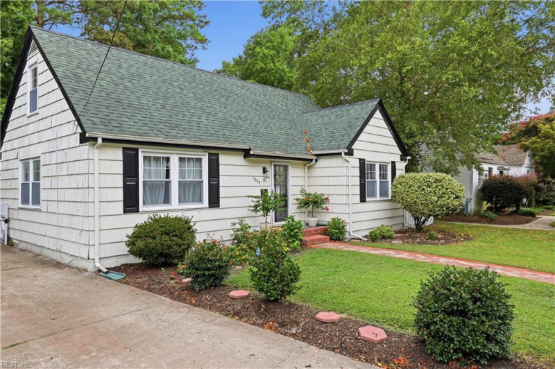Photo 2 of 48 residential for sale in Norfolk virginia