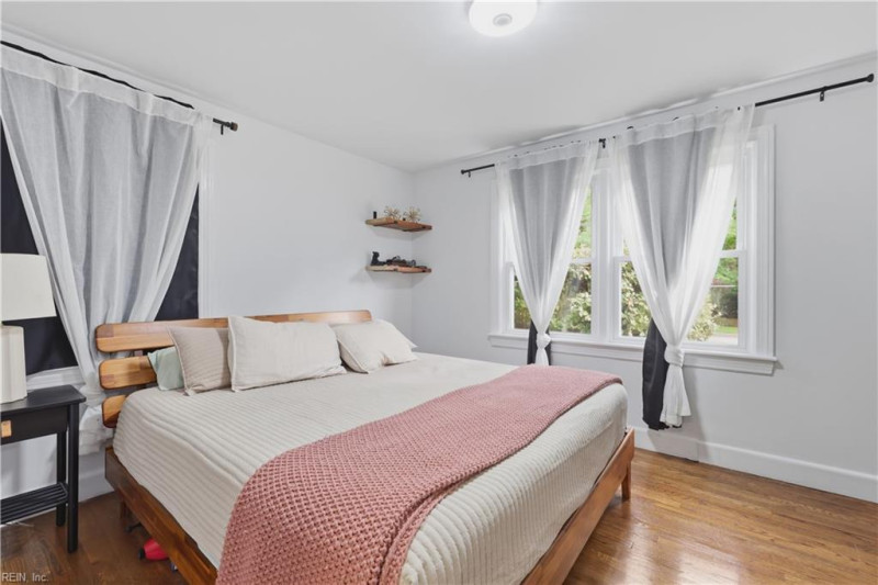 Photo 23 of 48 residential for sale in Norfolk virginia