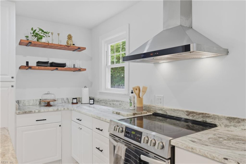 Photo 8 of 48 residential for sale in Norfolk virginia