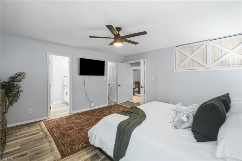 Photo 32 of 48 residential for sale in York County virginia