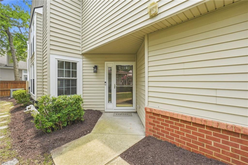 Photo 43 of 48 residential for sale in York County virginia