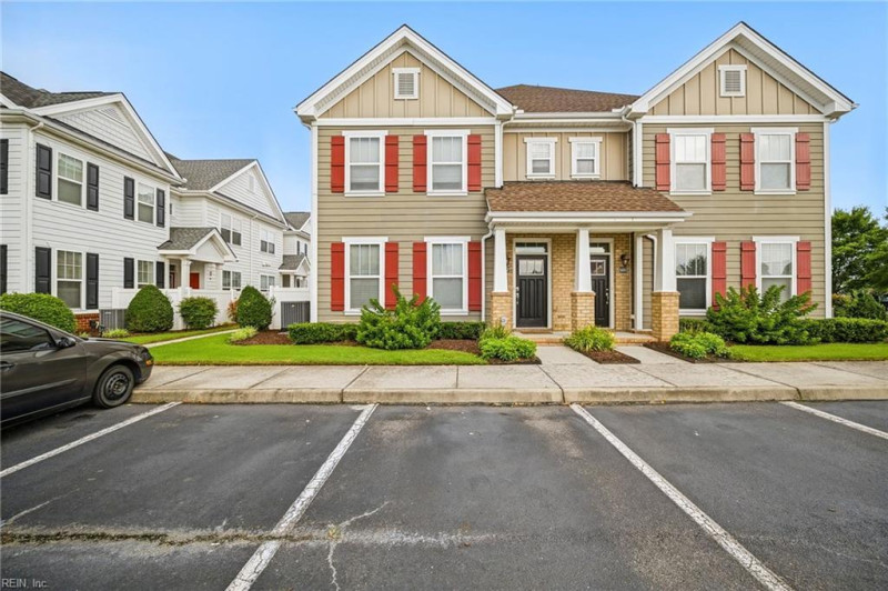 Photo 1 of 26 residential for sale in Chesapeake virginia