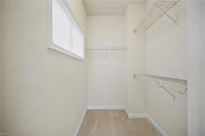Photo 17 of 26 residential for sale in Chesapeake virginia