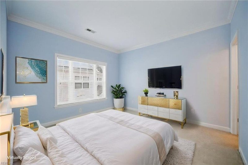 Photo 18 of 26 residential for sale in Chesapeake virginia