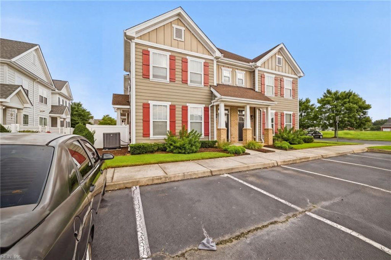 Photo 2 of 26 residential for sale in Chesapeake virginia