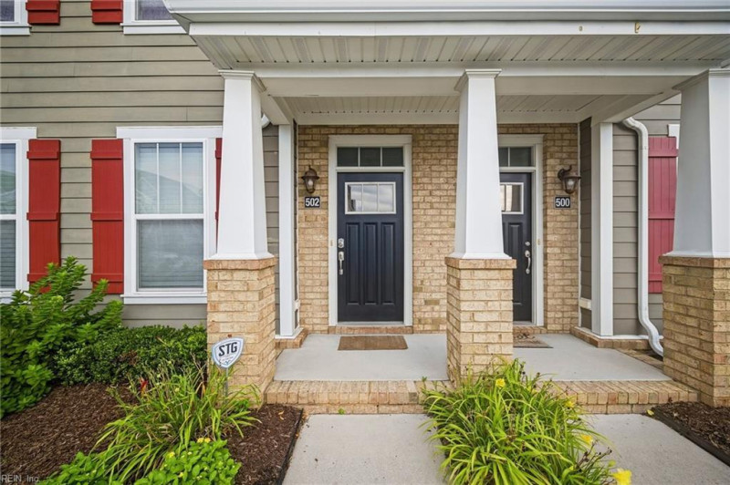 Photo 3 of 26 residential for sale in Chesapeake virginia
