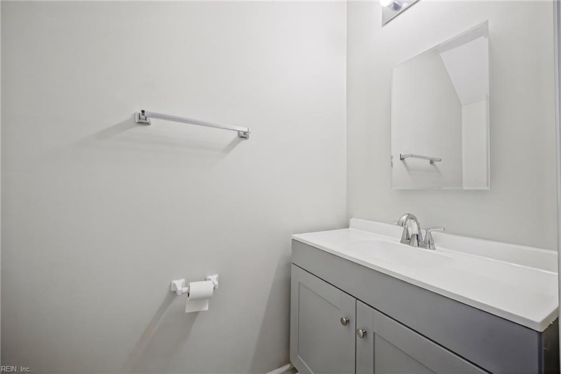 Photo 11 of 28 residential for sale in Newport News virginia