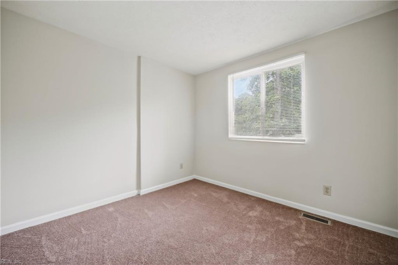 Photo 14 of 28 residential for sale in Newport News virginia