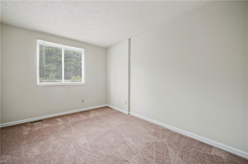 Photo 16 of 28 residential for sale in Newport News virginia