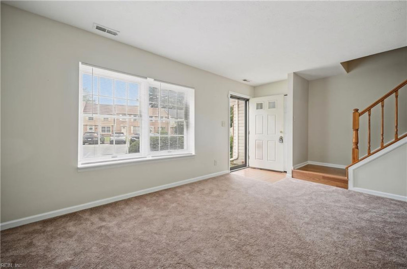 Photo 4 of 28 residential for sale in Newport News virginia