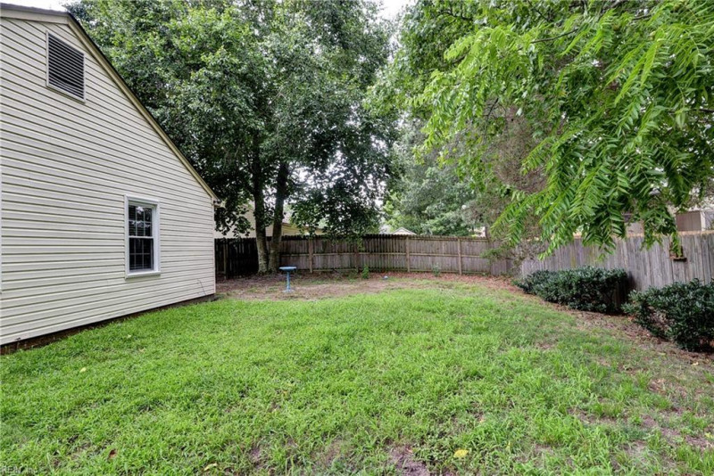 Photo 3 of 5 residential for sale in Newport News virginia Photo 3 of 5 residential for sale in Newport News virginia