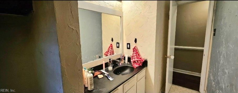 Photo 8 of 11 residential for sale in Norfolk virginia