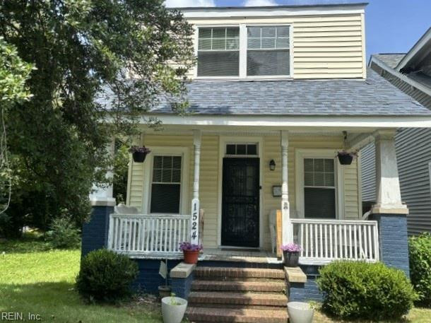 Photo 1 of 32 residential for sale in Portsmouth virginia