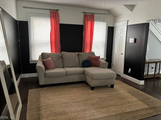 Photo 11 of 32 residential for sale in Portsmouth virginia
