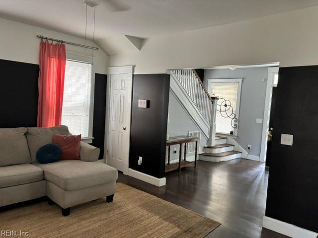 Photo 12 of 32 residential for sale in Portsmouth virginia