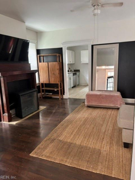 Photo 14 of 32 residential for sale in Portsmouth virginia