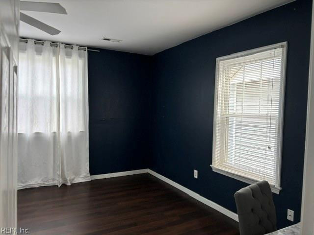Photo 29 of 32 residential for sale in Portsmouth virginia