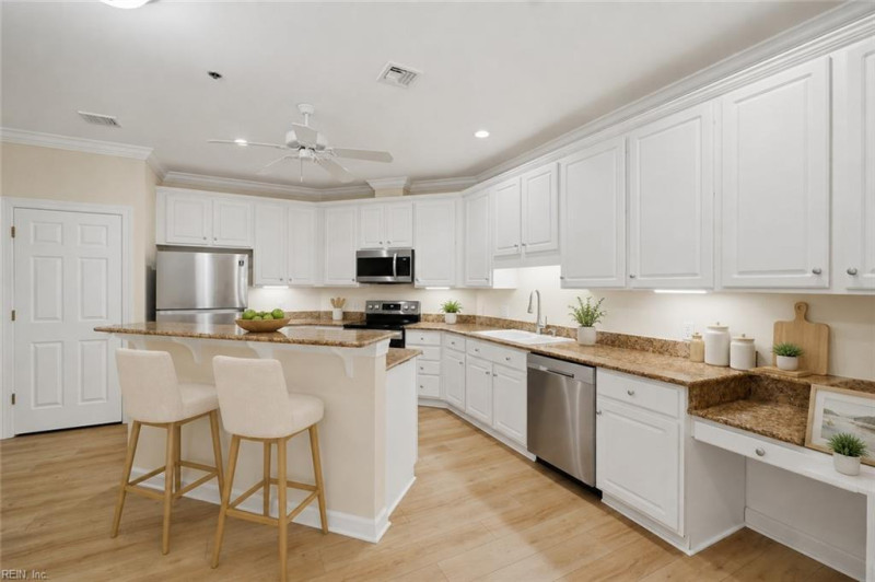 Photo 9 of 38 residential for sale in Virginia Beach virginia