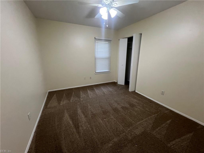 Photo 4 of 19 residential for sale in Virginia Beach virginia