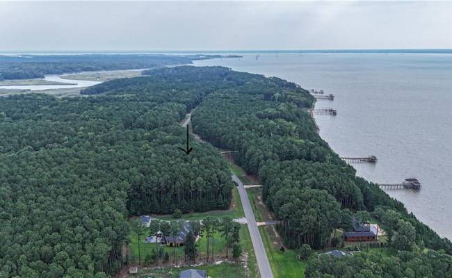 1194 Lawnes Neck Drive, Isle of Wight County, VA 23430