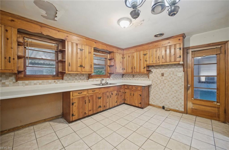 Photo 10 of 27 residential for sale in Norfolk virginia Photo 10 of 27 residential for sale in Norfolk virginia