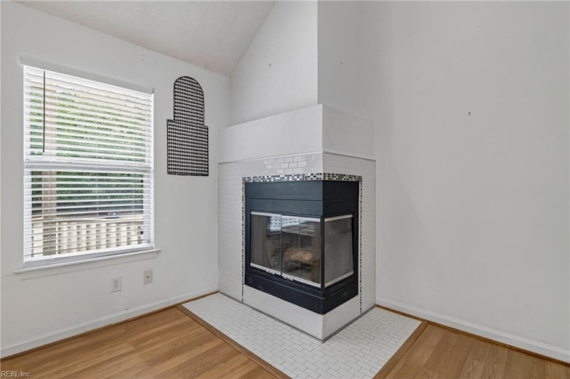 Photo 15 of 26 residential for sale in Newport News virginia