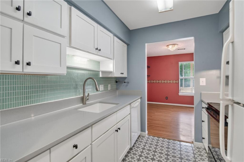 Photo 3 of 26 residential for sale in Newport News virginia