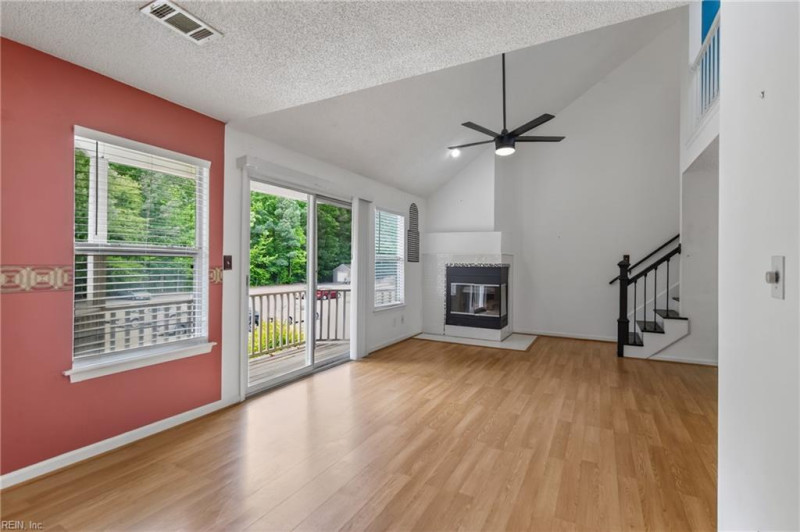 Photo 7 of 26 residential for sale in Newport News virginia