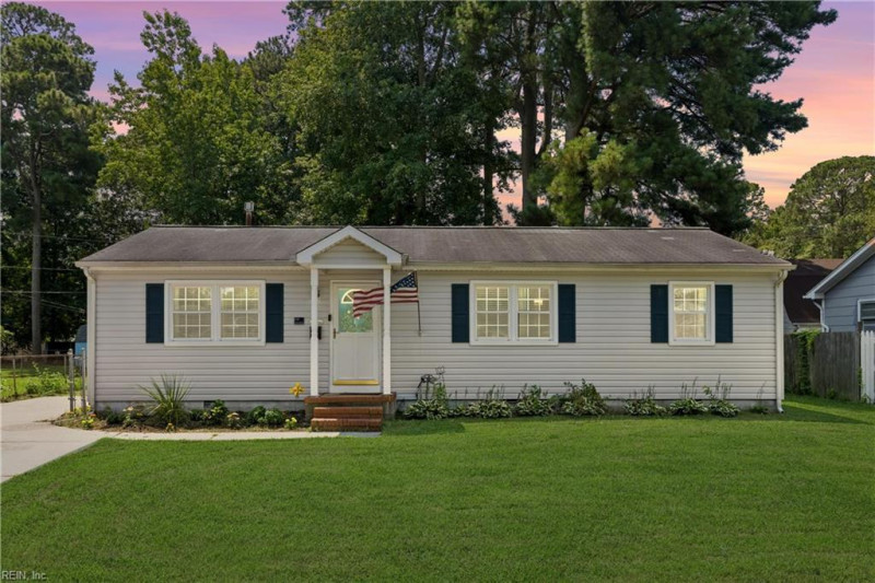 Photo 1 of 22 residential for sale in Hampton virginia
